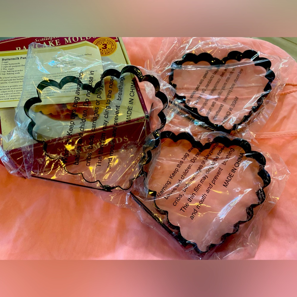 HEART PANCAKE MOLDS - Picture 1 of 4
